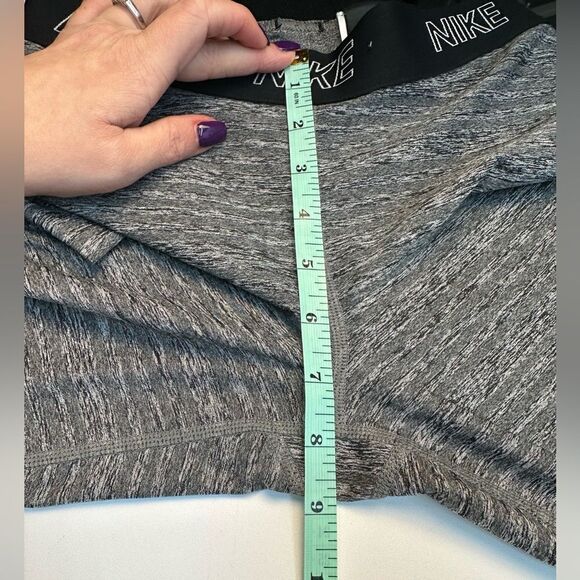 Women’s Nike Dry Fit Leggings - Small - Picture 5 of 8